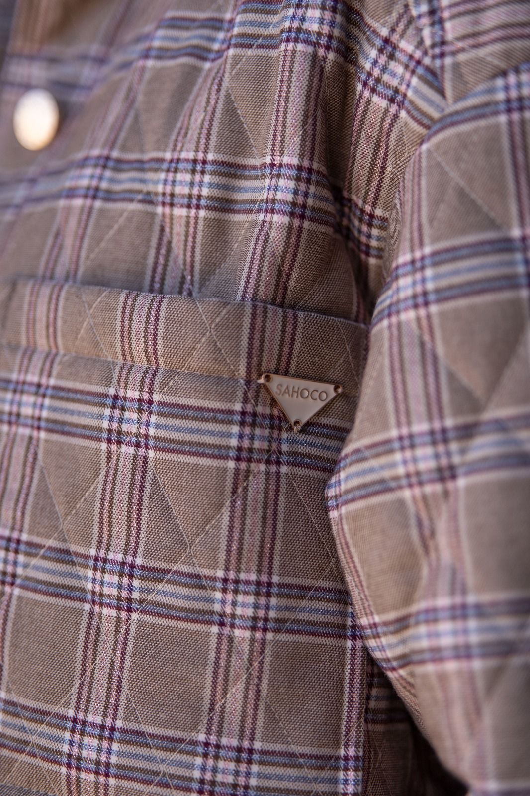 WhatsApp Image 2025-10-20 at 16.21.48 CASACO XADREZ BEGE FORRADO SAHOCO - Image 6