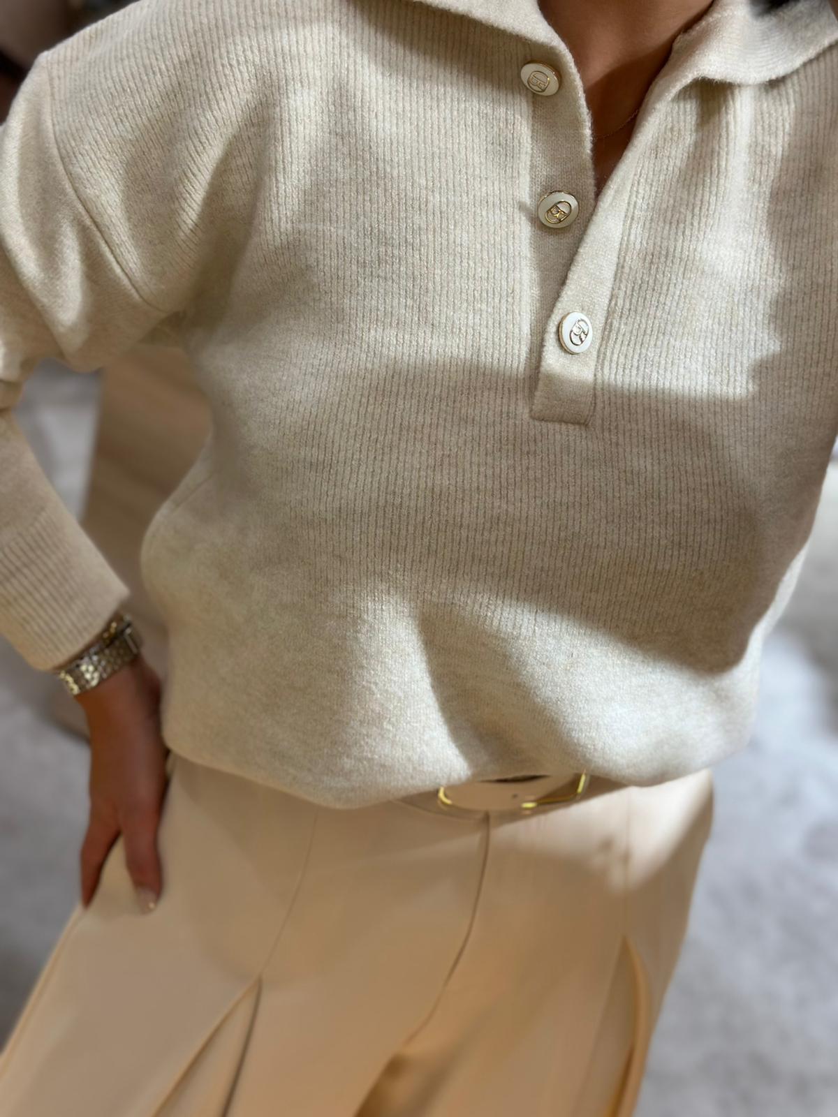 WhatsApp Image 2025-10-21 at 11.35.30 (3) CAMISOLA BEGE COM BOTÕES E GOLA CLÁSSICA RUGA - Image 4