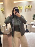 COLETE ACOLCHOADO VERDE TROPA COM INTERIOR ESTAMPADO RUGA