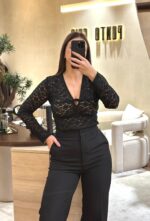 TOP PRETO EM RENDA FLORAL PONTO CHIC - Image 2