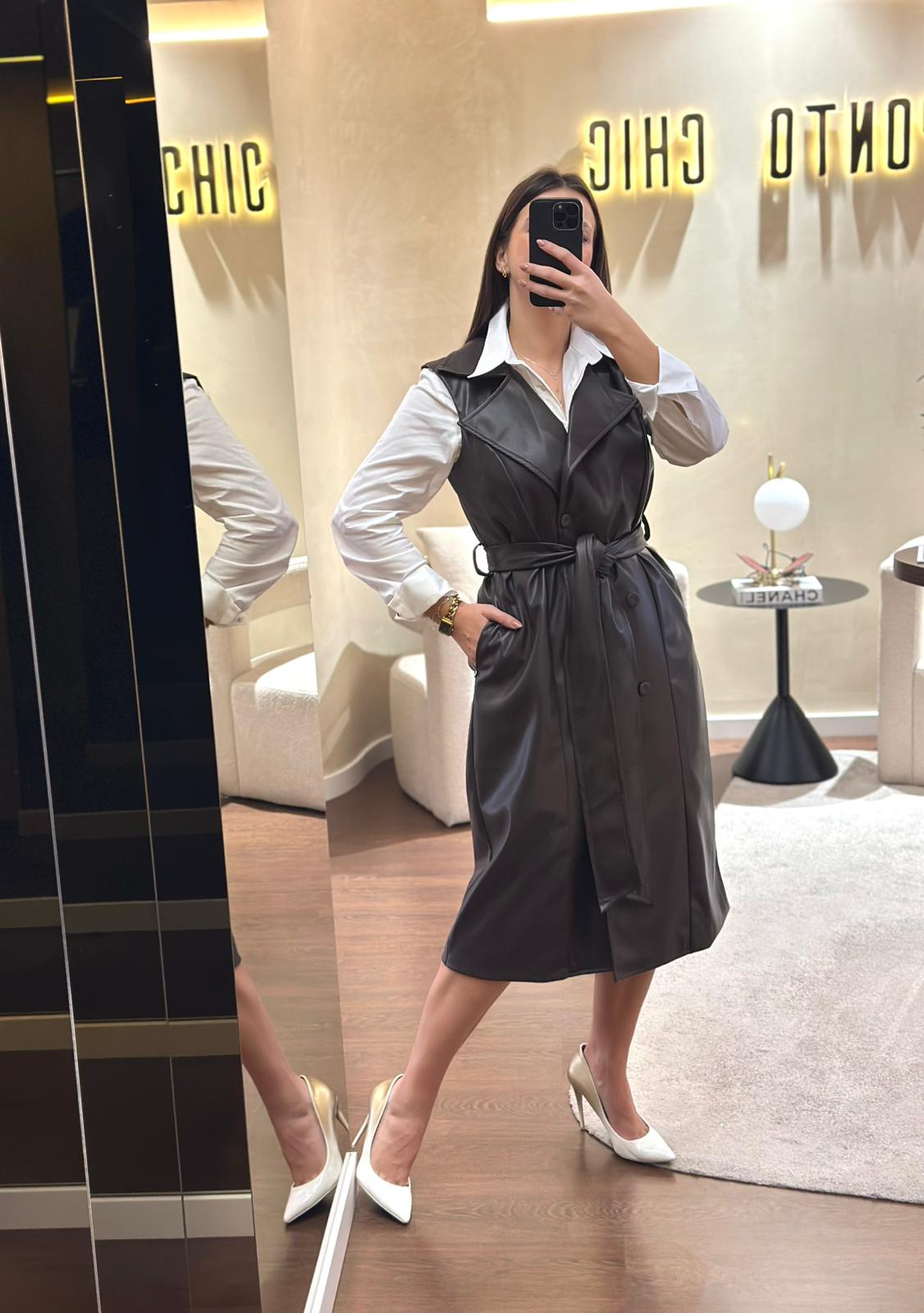 WhatsApp Image 2025-10-23 at 13.22.23 (1) VESTIDO CASTANHO COMPRIDO EM ECOPELE MISS YOU - Image 1