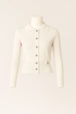 CASACO DE MALHA BRANCO COM BOTÕES DOURADOS SAHOCO - Image 2