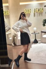 TÚNICA DE MALHA ASSIMÉTRICA COM APLICAÇÃO DE PÉROLAS MISS YOU