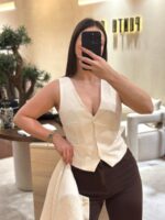 COLETE BEGE COM BOTÕES RINASCIMENTO - Image 3