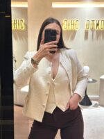 COLETE BEGE COM BOTÕES RINASCIMENTO - Image 4