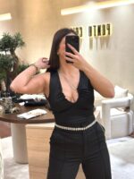 BODY PRETO COM PORMENOR PRATEADO NO DECOTE RINASCIMENTO - Image 2