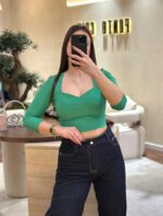 TOP VERDE COM DECOTE QUADRADO RINASCIMENTO - Image 2