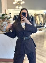 BLAZER CASTANHO ESCURO COM RISCA DIPLOMÁTICA IMPERIAL