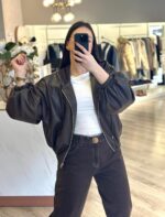 CASACO CASTANHO EM ECOPELE COM CAPUZ IMPERIAL - Image 2