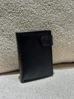 CARTEIRA PRETA EM PELE COM PROTEÇÃO RFID PONTO CHIC - Image 5