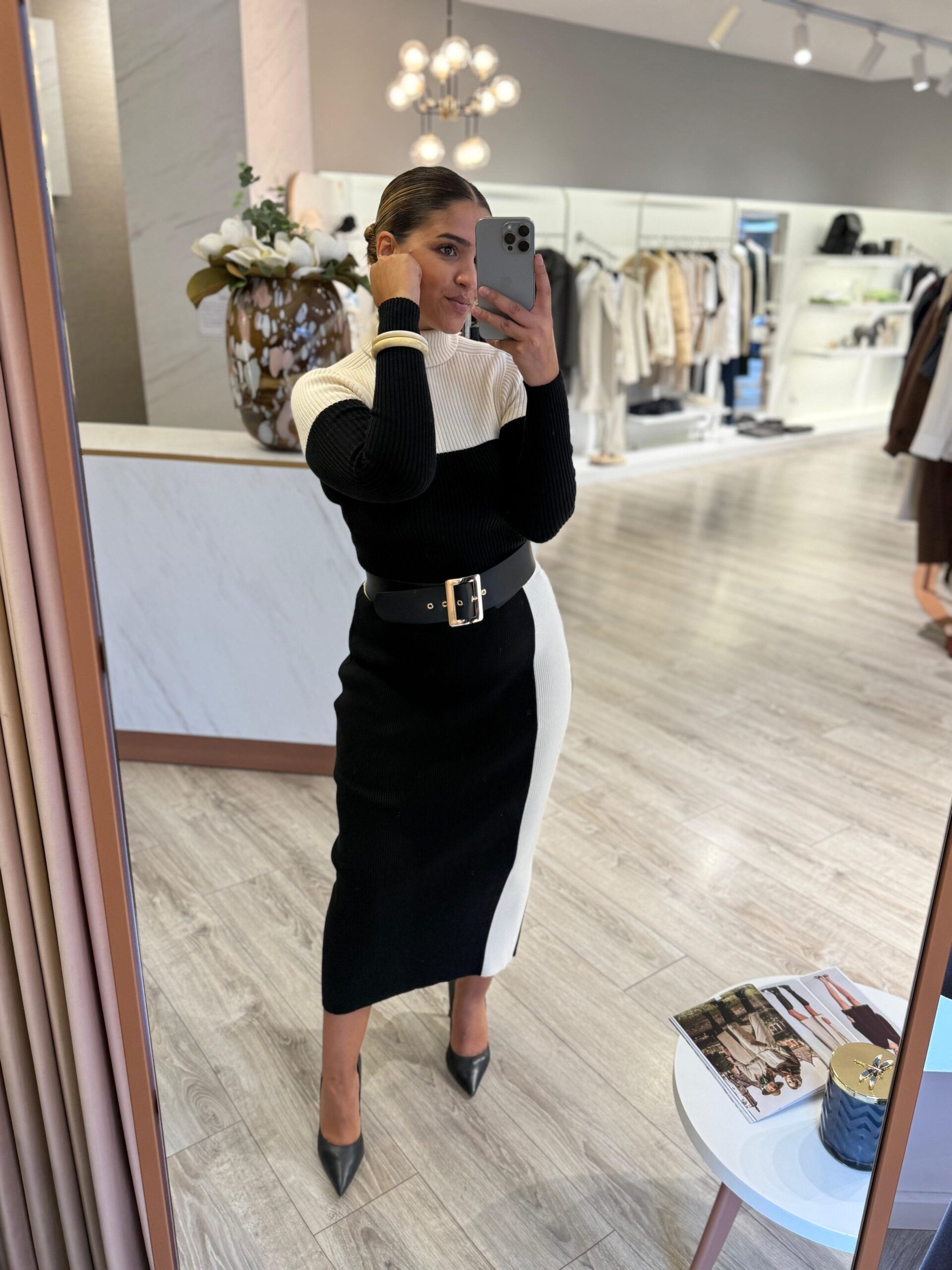 bc44ede6-44b5-4a18-9260-ddbeea8fe8ff SAIA BICOLOR CANELADA VERSAILLES RUGA - Image 1