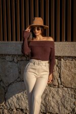 CALÇA BEGE COM CINTO PONTO CHIC - Image 2