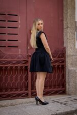VESTIDO CURTO PRETO COM DETALHE FRANZIDO IMPERIAL - Image 4