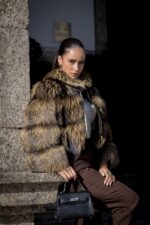 CASACO DE PELO COM CINTO BEGE FLO&CLO - Image 4