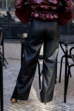 CALÇAS PRETAS EM ECOPELE PONTO CHIC - Image 5