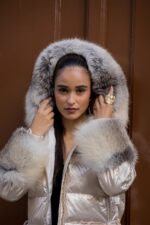 QUISPO CHAMPANHE CURTO COM PELO NATURAL FLO&CLO - Image 4