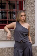 COLETE CINZENTO DE CORTE CLÁSSICO IMPERIAL