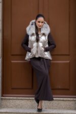 COLETE ACOLCHOADO REVERSÍVEL COM GOLA DE PELO FLO&CLO - Image 2