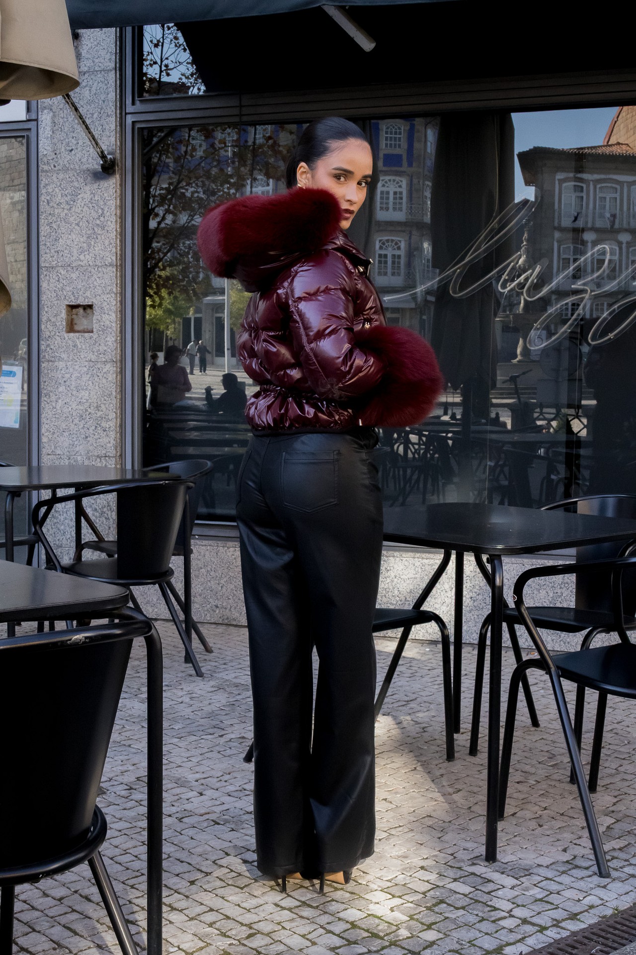 galleries_b2857c2d-e7bd-4240-b767-6eabd823f797_ea126b35-3f30-4a93-9840-784c22ec7dad_v2__thumb_l CASACO ACOLCHOADO BORDÔ COM PELO FLO&CLO - Image 9