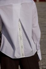 CAMISA BRANCA COM DETALHE NAS COSTAS IMPERIAL - Image 4