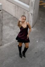 TOP DE CETIM BORDÔ IMPERIAL - Image 5