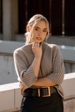 CINTO PRETO COM FIVELA DOURADA SAHOCO - Image 2