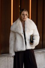 CASACO DE PELO SINTÉTICO BRANCO ELEH