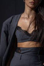 TOP CURTO CINZA COM RENDA IMPERIAL - Image 4