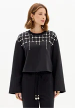 SWEATSHIRT PRETA COM APLICAÇÃO DE PÉROLAS LANÇA PERFUME