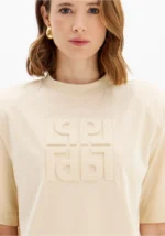T-SHIRT BEGE COM LOGÓTIPO EM ALTO-RELEVO LANÇA PERFUME - Image 2