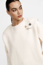 CAMISOLA BEGE COM APLICAÇÕES DOURADAS DIXIE - Image 2