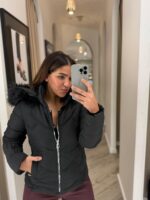 CASACO CURTO ACOLCHOADO PRETO PONTO CHIC