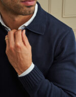 PÓLO TRICOT COM DECOTE EM V AZUL ZOLF - Image 2