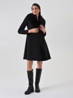 CASACO PRETO COM GOLA DE PELO RINASCIMENTO - Image 4