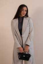 BLAZER CINZA COM EMBLEMA BORDADO SAHOCO
