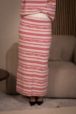 SAIA COMPRIDA TRICOT BRANCA E VERMELHA COM LOGO LANÇA PERFUME - Image 3