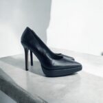 SAPATO PRETO DE COURO COM PLATAFORMA RINASCIMENTO - Image 2