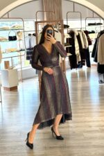 VESTIDO COMPRIDO MULTICOLOR METÁLICO RINASCIMENTO