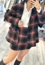 SAIA CURTA XADREZ VERMELHA E PRETA DIXIE - Image 3