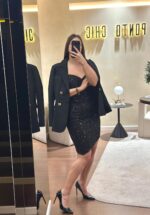 VESTIDO PRETO DE LANTEJOULAS RINASCIMENTO