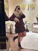 CASACO BORDÔ COM PELO E CINTO PONTO CHIC