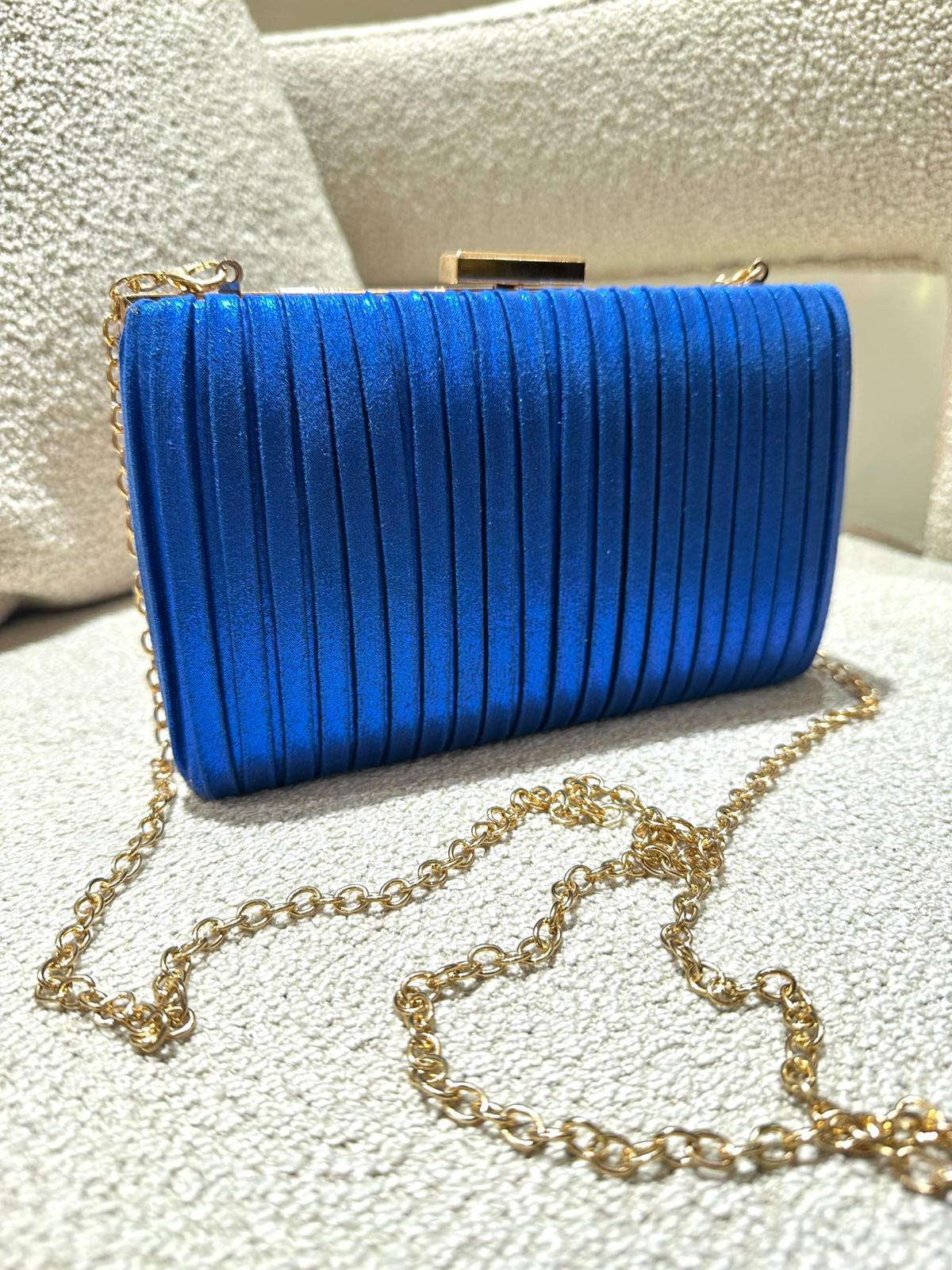 WhatsApp Image 2025-11-25 at 16.12.18 (6) CLUTCH METALIZADA AZUL ELÉTRICO PONTO CHIC - Image 1