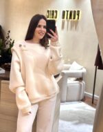 CAMISOLA BEGE COM APLICAÇÕES DOURADAS DIXIE