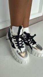 SAPATILHA DE CANO ALTO ANIMAL PRINT VERDE E BRANCO RINASCIMENTO - Image 3