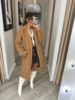 CASACO CLÁSSICO COM LAPELAS CAMEL PONTO CHIC