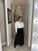 SAIA PRETA PLISSADA COM SOBREPOSIÇÃO IMPERIAL