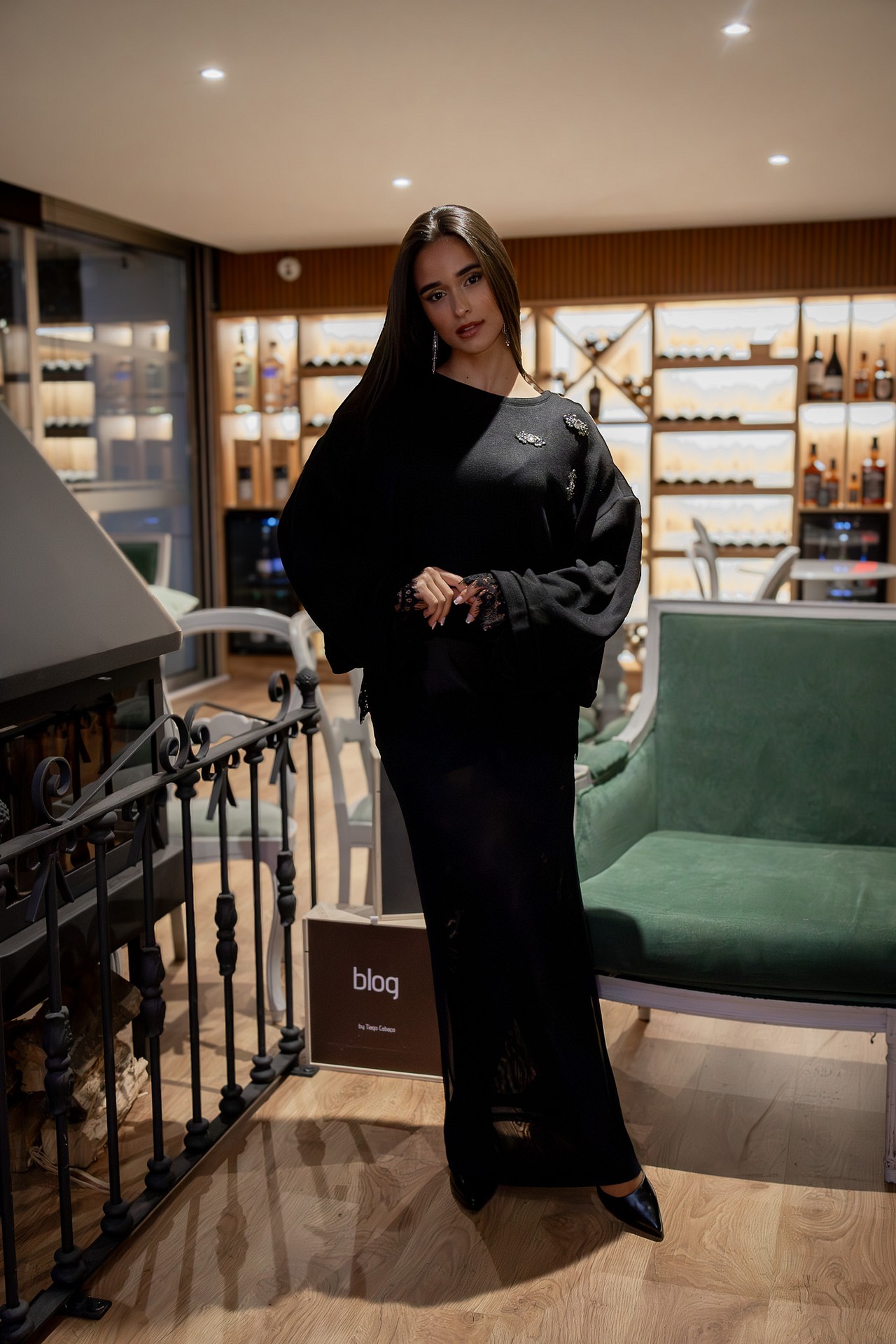 galleries_05b5a11c-400d-489e-9806-d2f77d807daa_4b587bd7-6b9d-46a4-a485-42b8d5ec8585_v2__thumb_l SAIA MIDI PRETA COM TULE IMPERIAL - Image 1