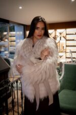 CASACO DE PELO COM CINTO BEGE FLO&CLO - Image 3