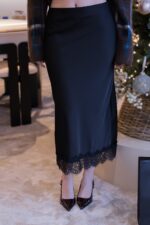 SAIA MIDI PRETA COM RENDA PONTO CHIC - Image 2