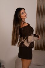 CAMISOLA CASTANHA DE GOLA ALTA COM PADRÃO LOSANGOS PONTO CHIC - Image 3